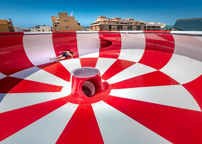 Готель Lloret Splash